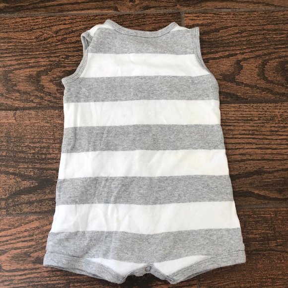 Carter's Boy Romper 9M - Picture 4 of 4